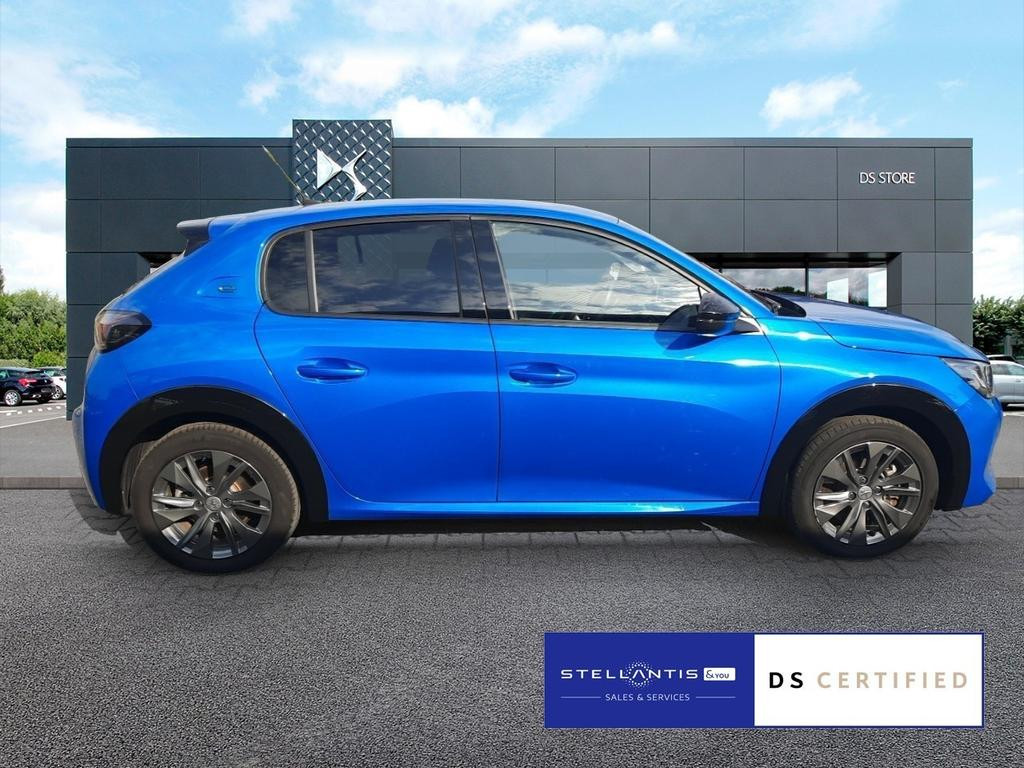 Peugeot e-208