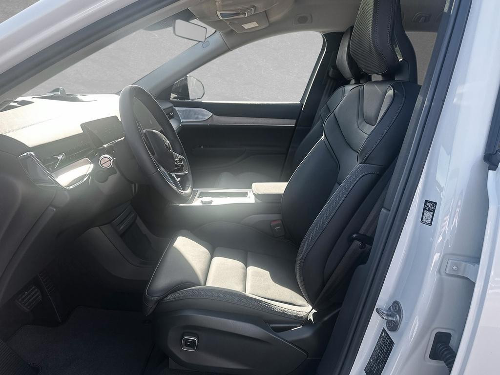 Volvo EX90