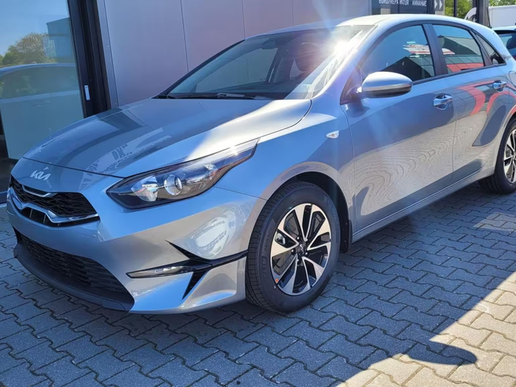 Kia Ceed 2024 Benzine
