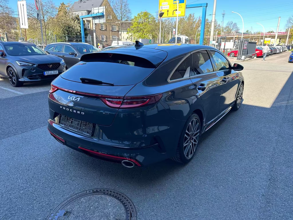 Kia ProCeed