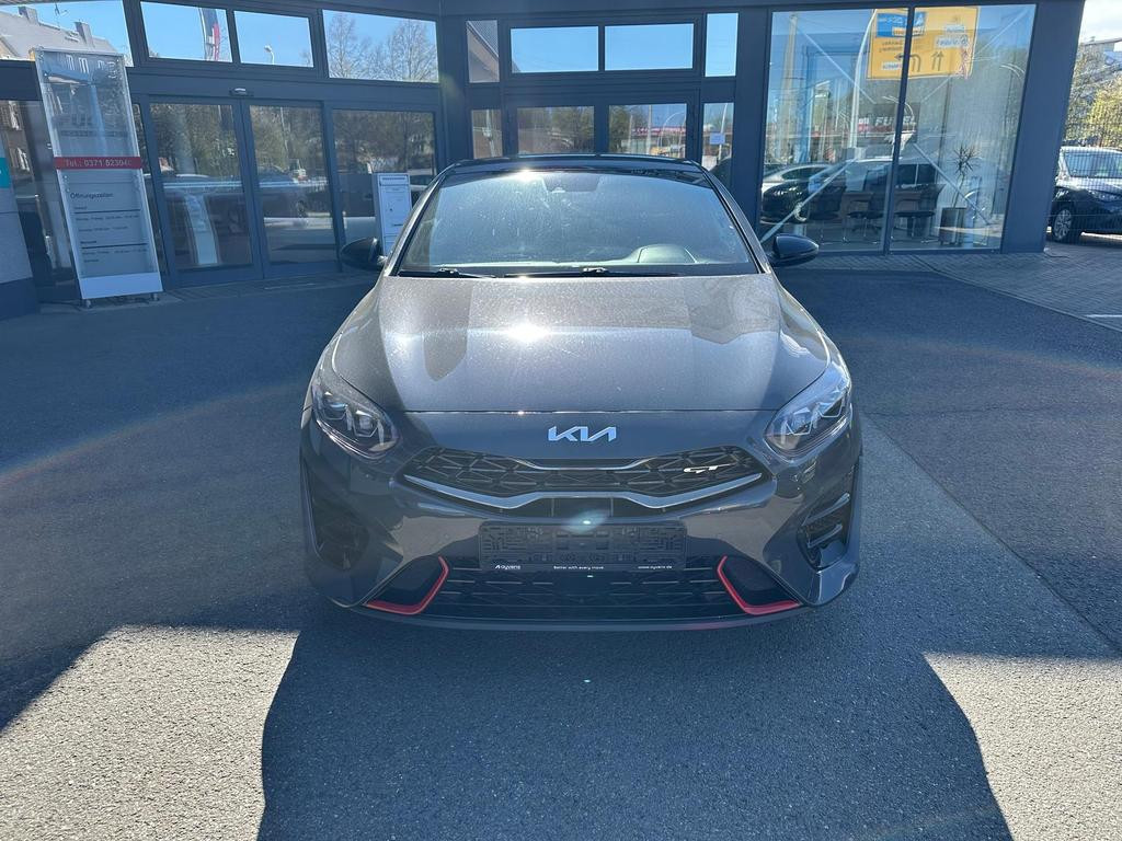 Kia ProCeed