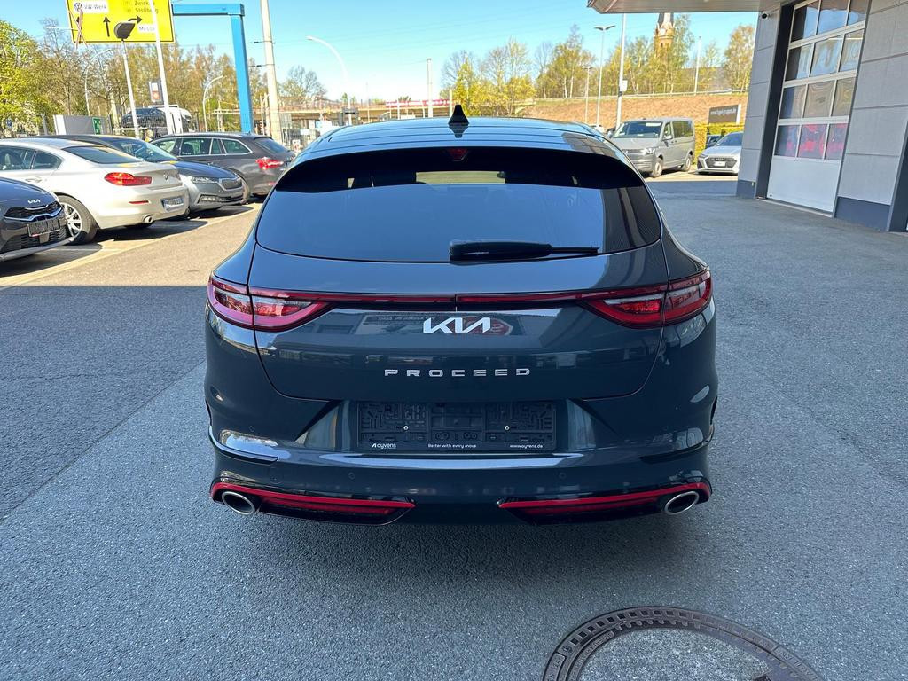 Kia ProCeed