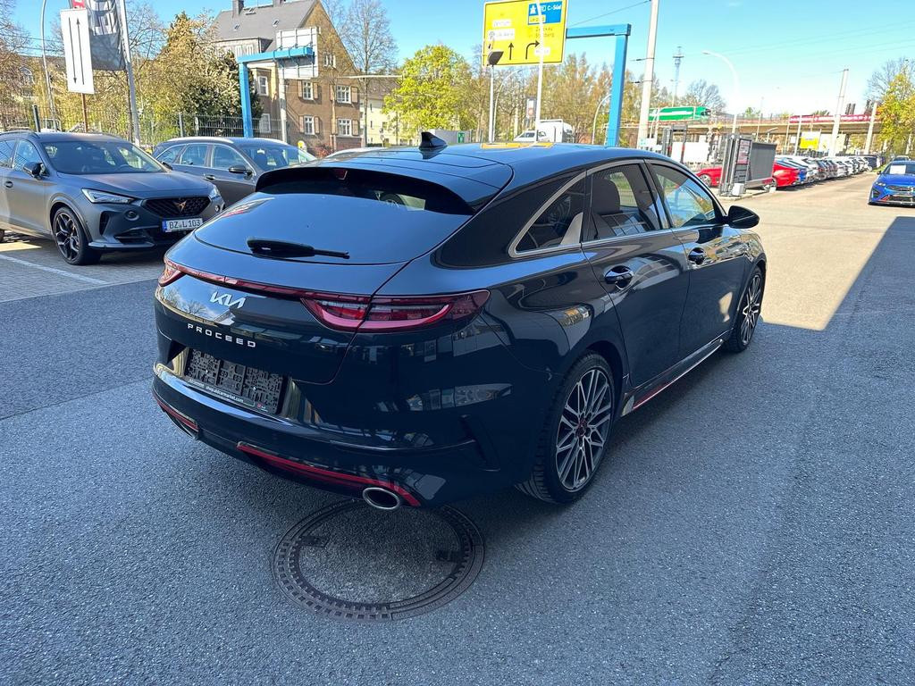 Kia ProCeed