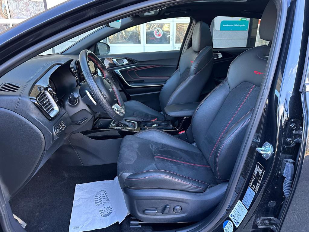 Kia ProCeed