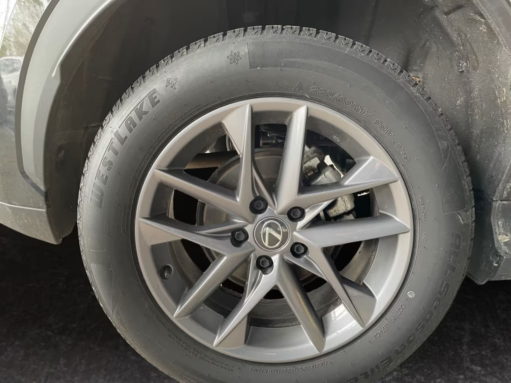 Lexus LBX