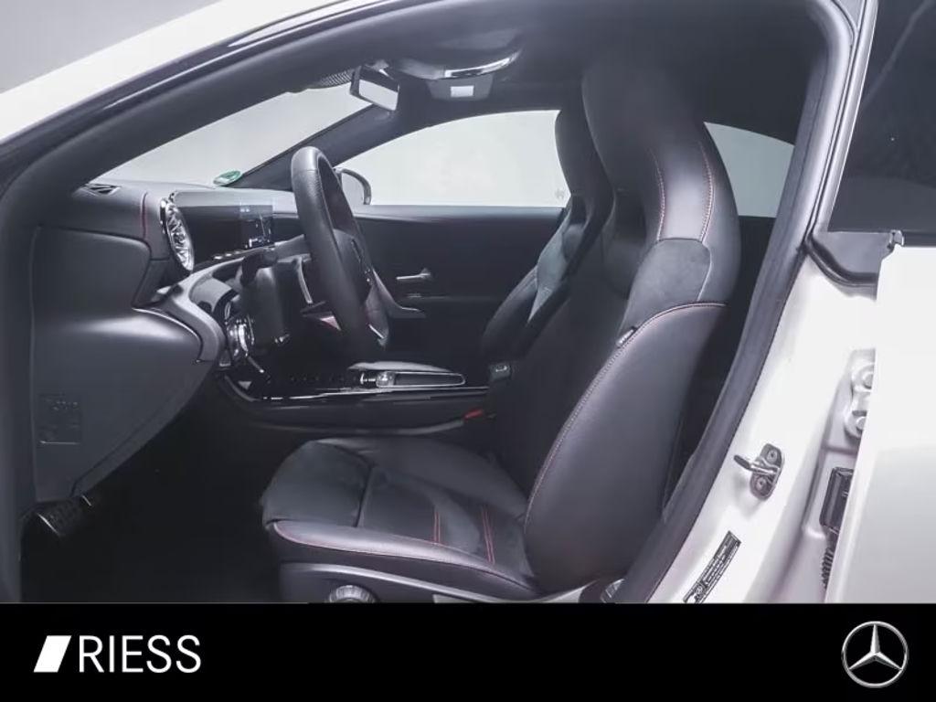 Mercedes-Benz CLA-Klasse 2025 Hybride Benzine