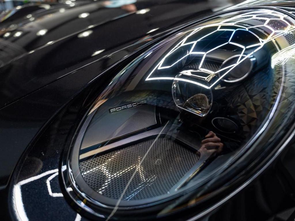Porsche 911