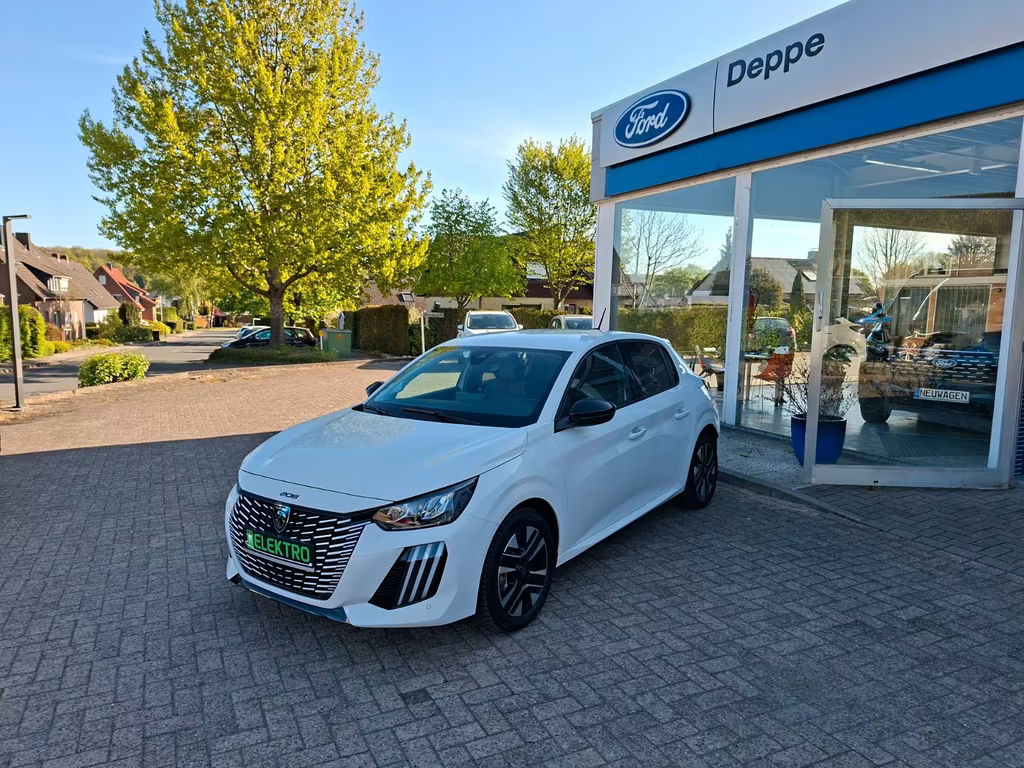 Peugeot e-208