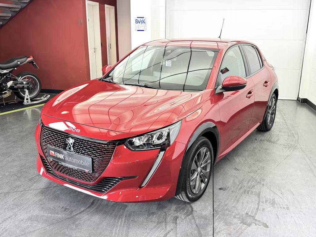 Peugeot e-208