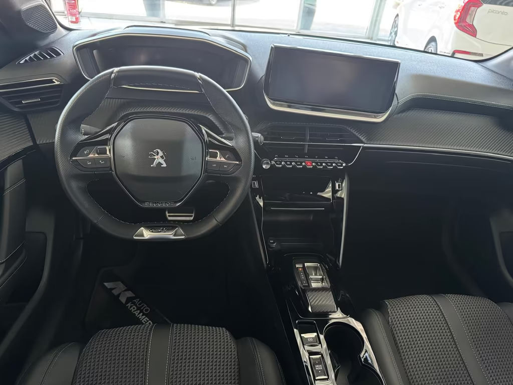 Peugeot e-208