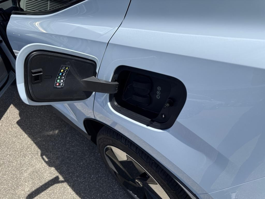Volvo EX30