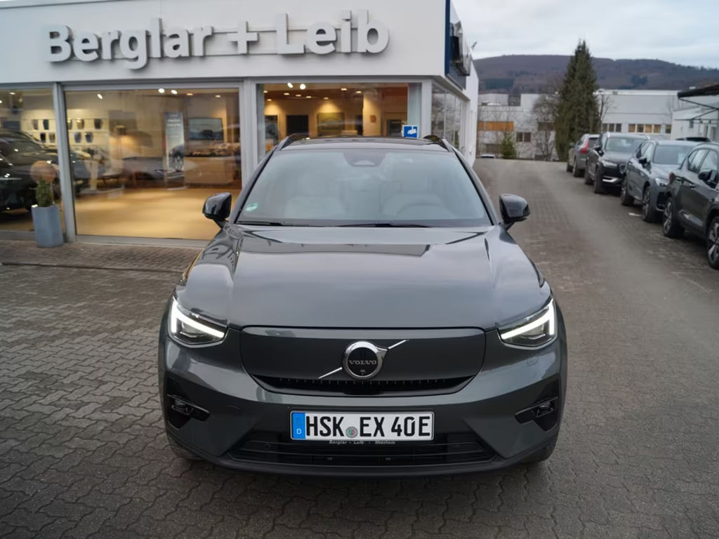 Volvo EX40