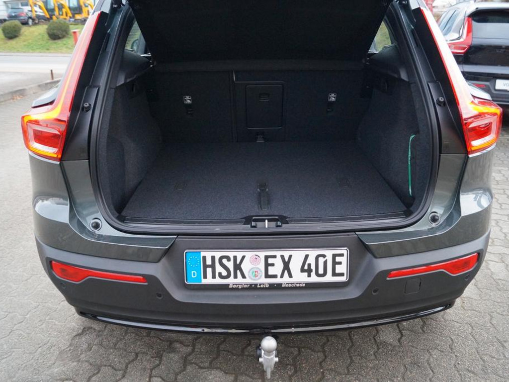 Volvo EX40