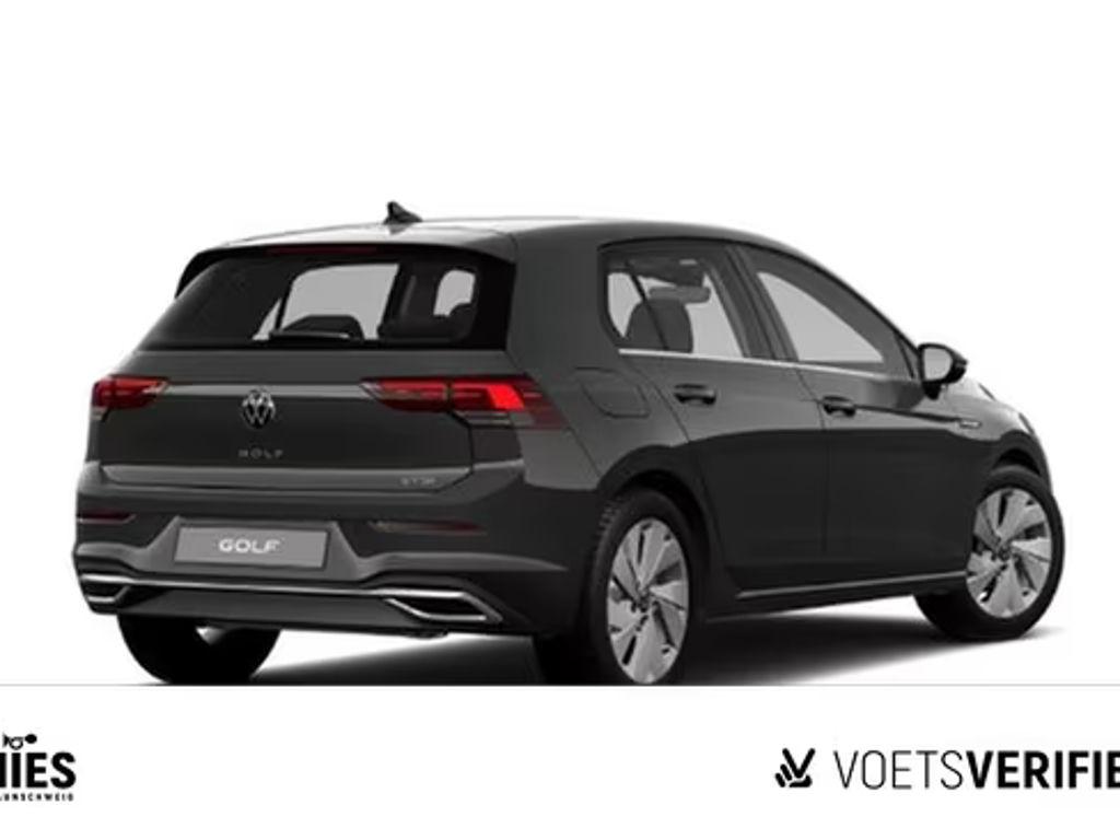 Volkswagen Golf 2024 Benzine