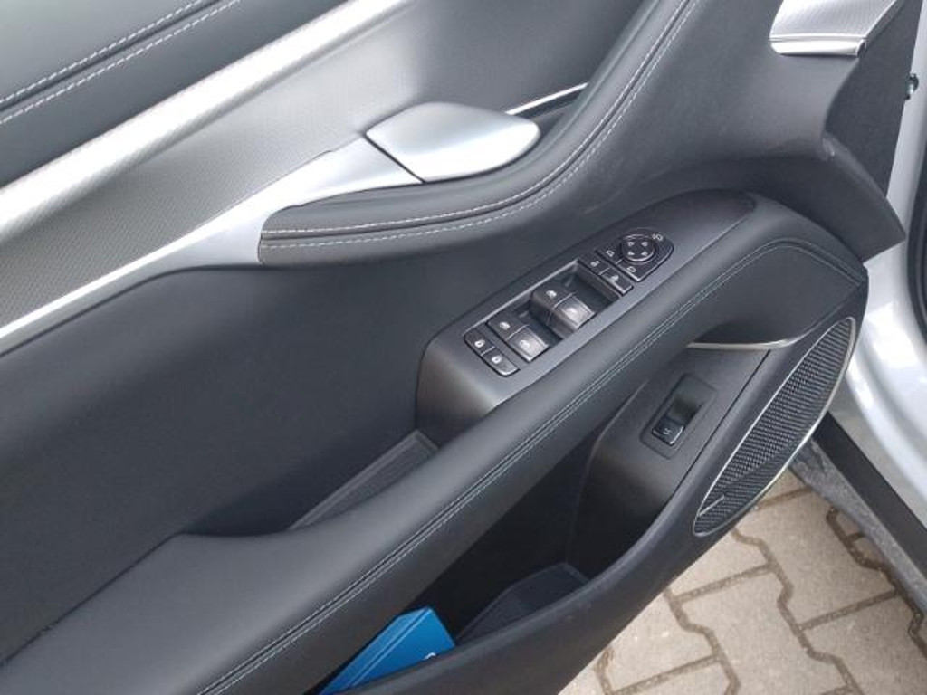 BYD Sealion 7