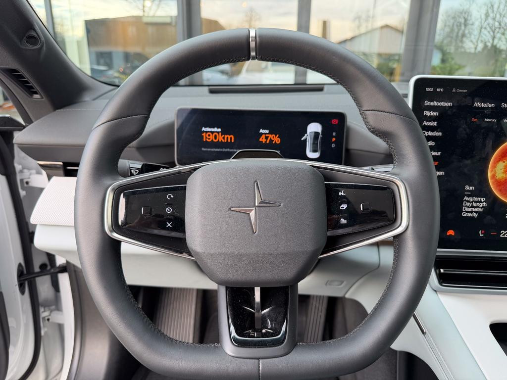 Polestar 4