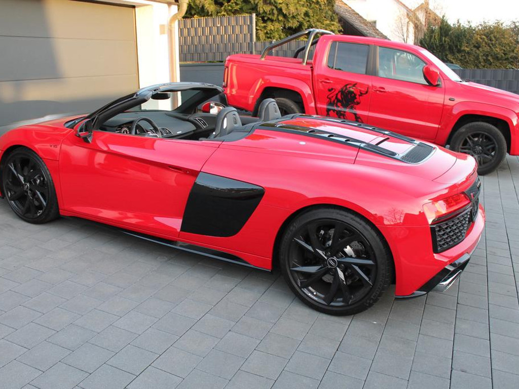 Audi R8