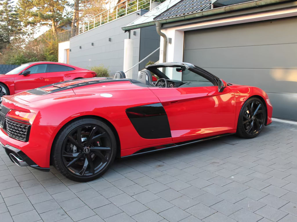 Audi R8