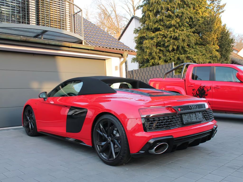 Audi R8