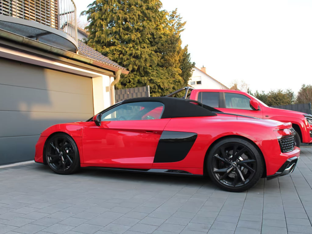 Audi R8