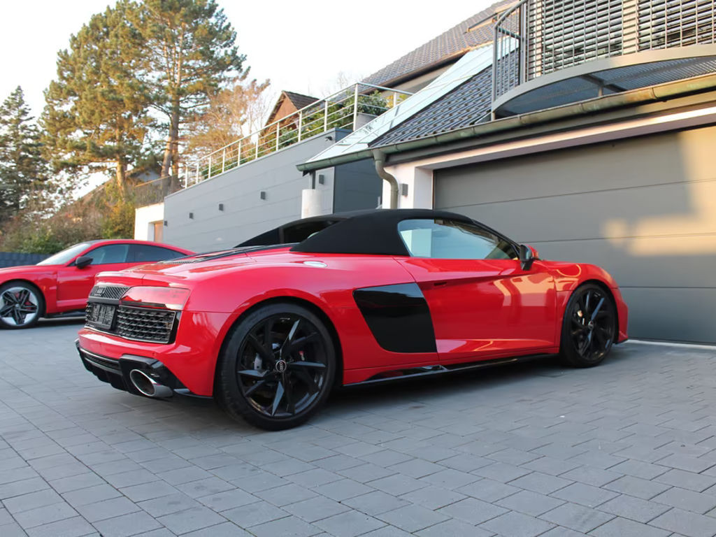 Audi R8