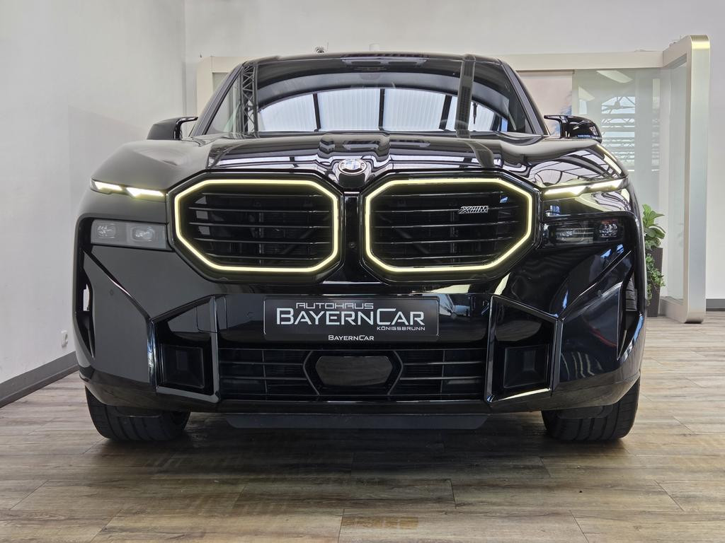 BMW XM