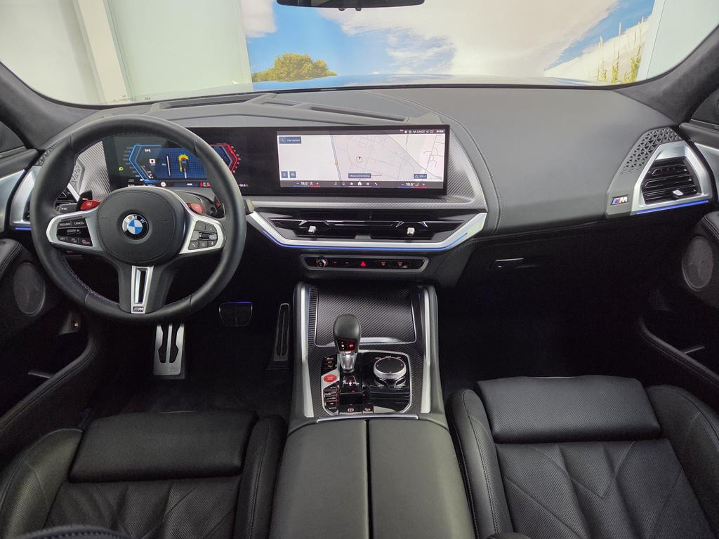 BMW XM