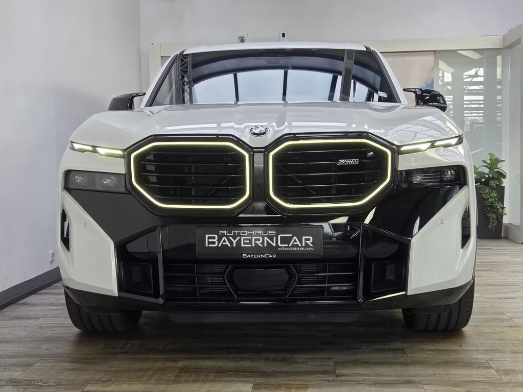 BMW XM
