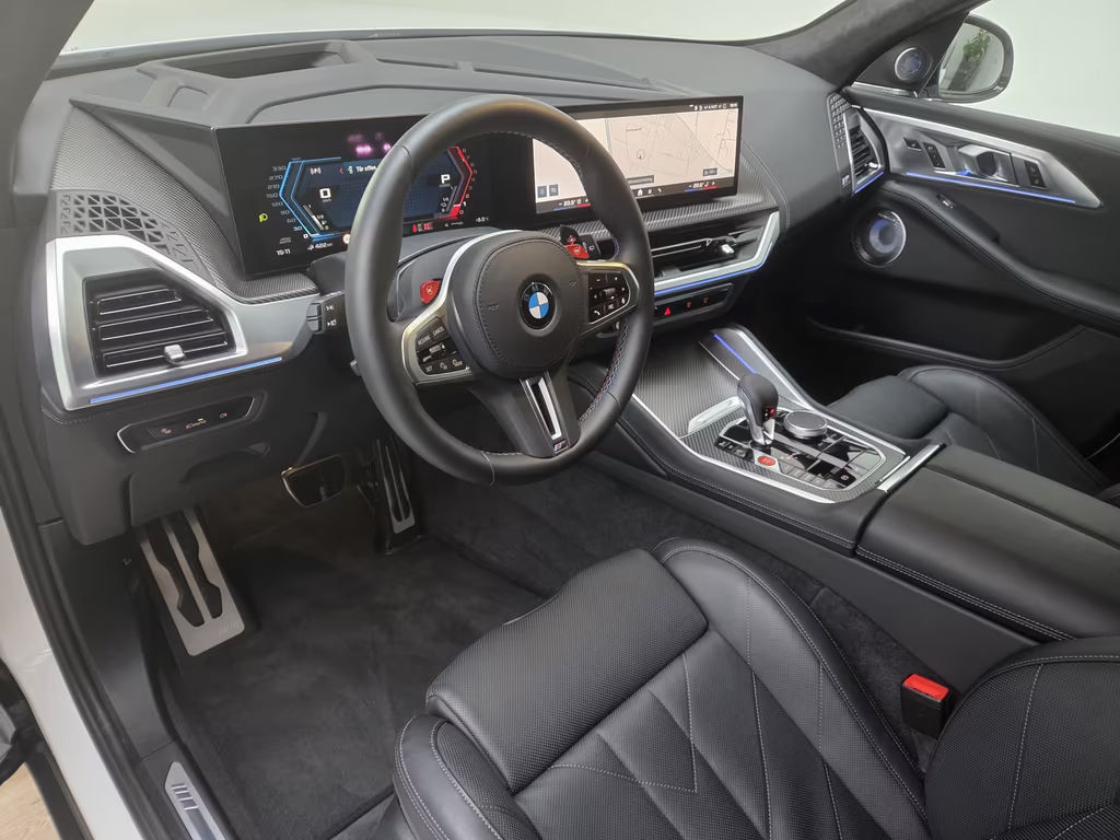 BMW XM
