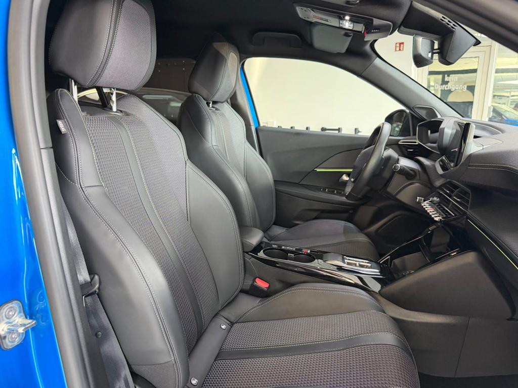 Peugeot e-2008