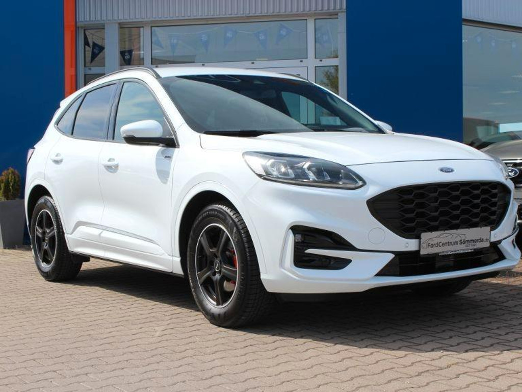 Ford Kuga 2023 Benzine