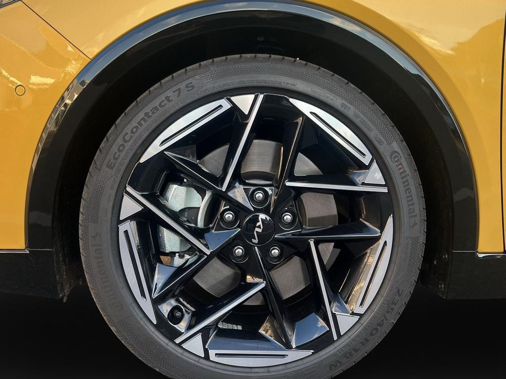 Kia K4