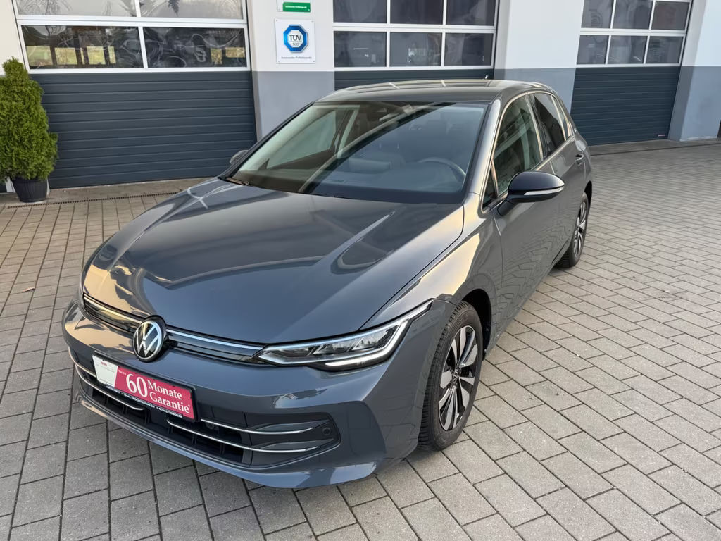 Volkswagen Golf 2025 Benzine