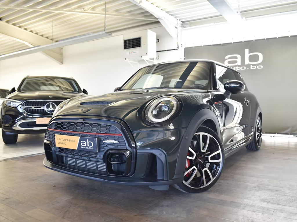 Mini John Cooper Works 2022 Benzine
