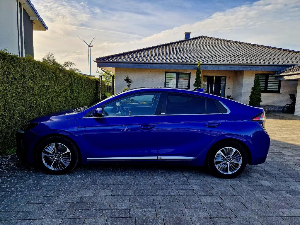 Hyundai Ioniq