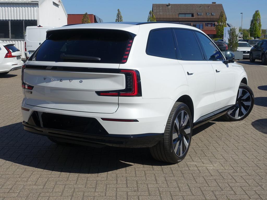 Volvo EX90