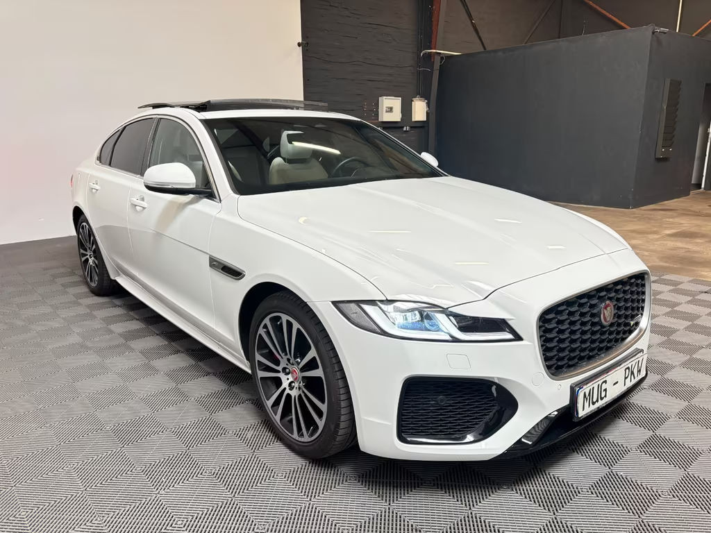 Jaguar XF