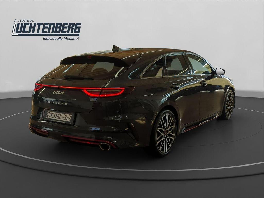 Kia ProCeed