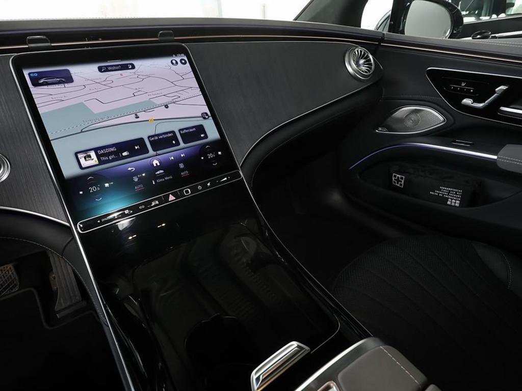 Mercedes-Benz EQS