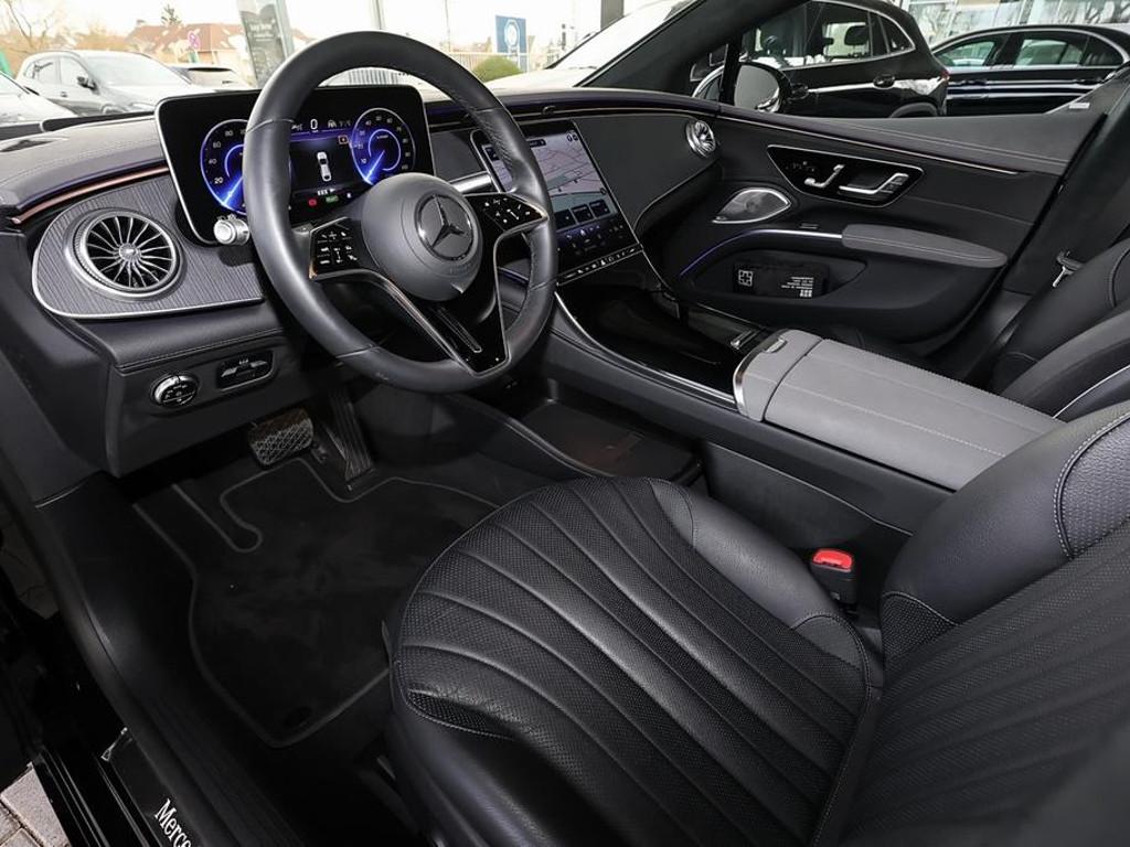 Mercedes-Benz EQS