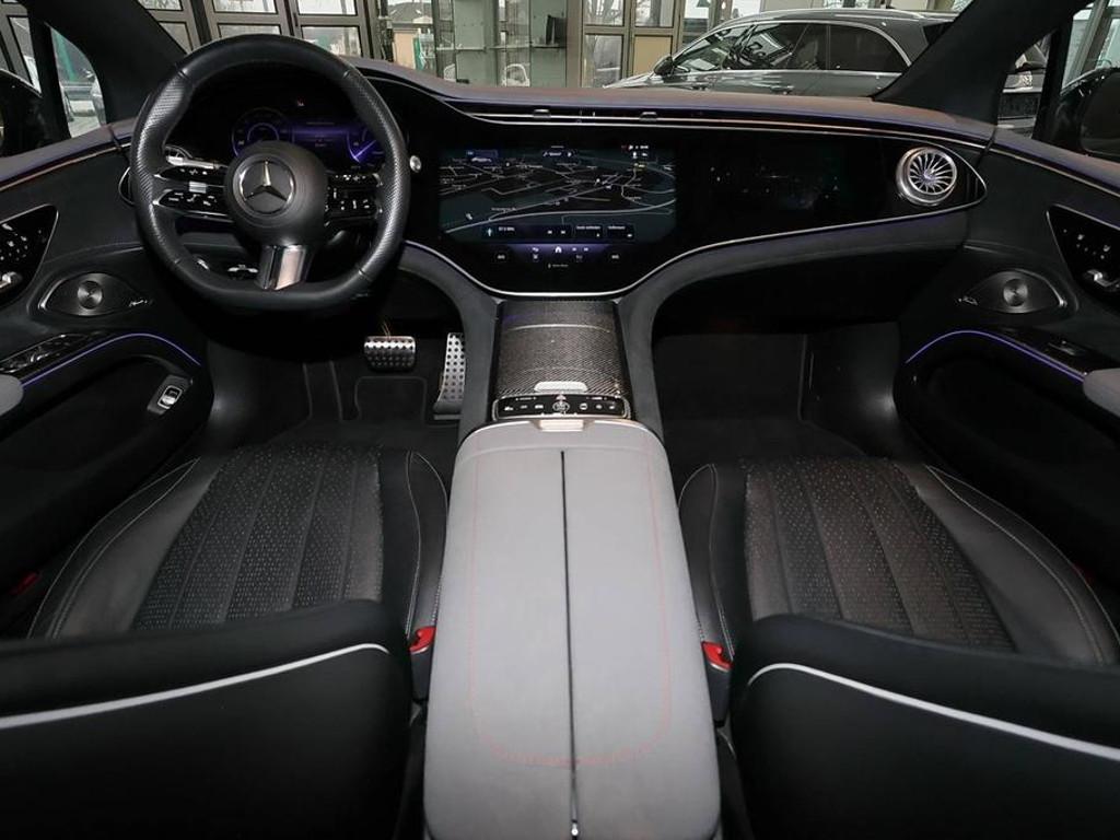 Mercedes-Benz EQS