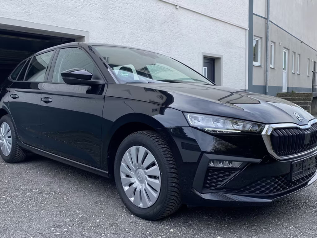 Skoda Scala 2025 Benzine