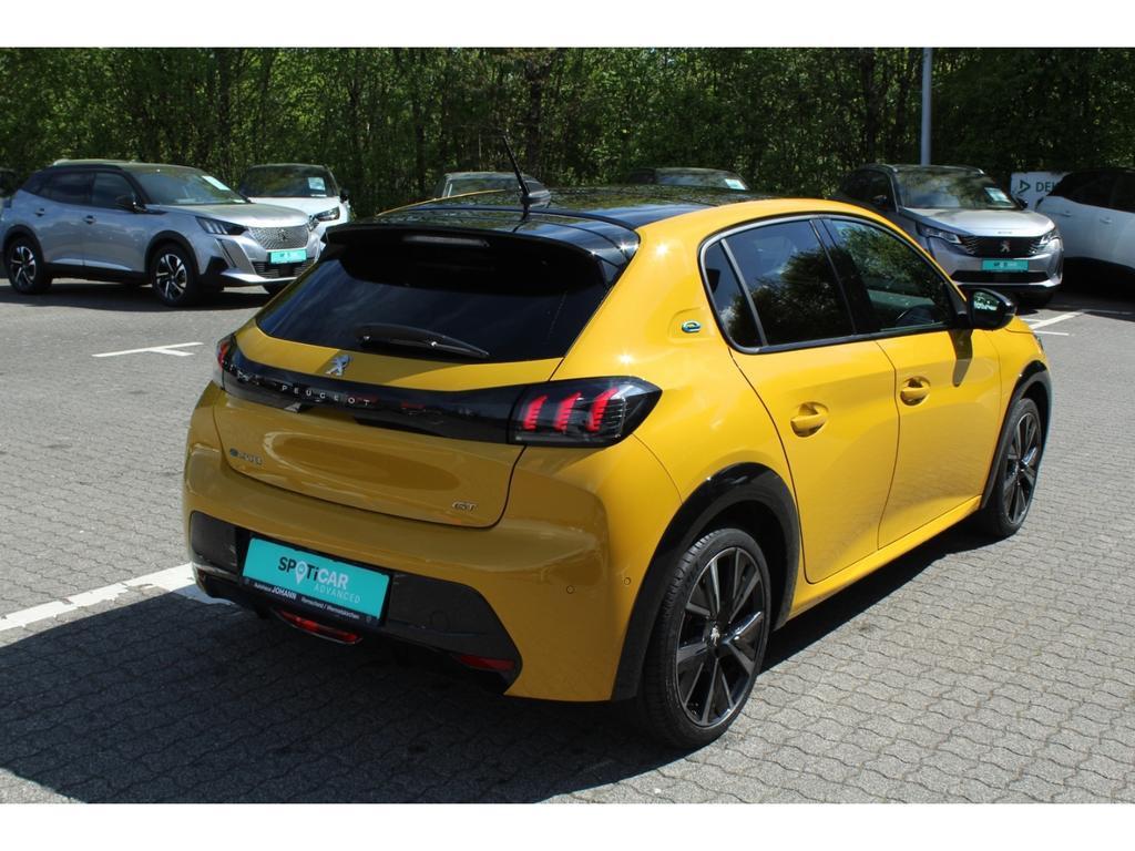 Peugeot e-208