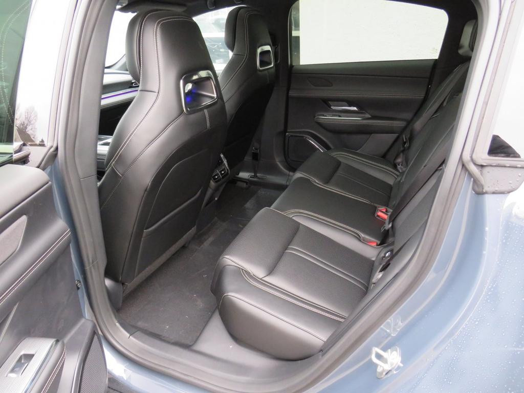 Mazda 6e