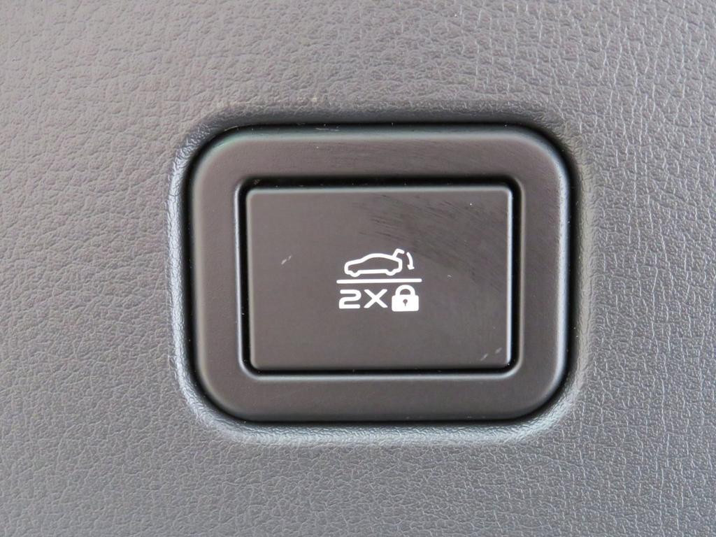 Mazda 6e