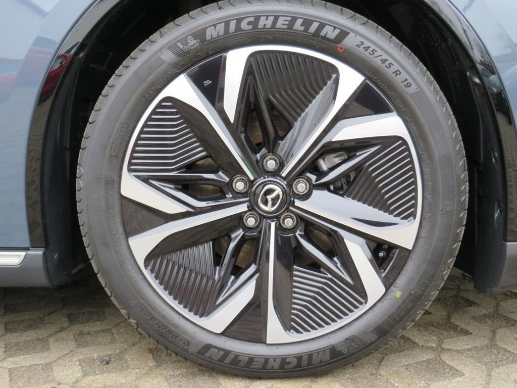 Mazda 6e