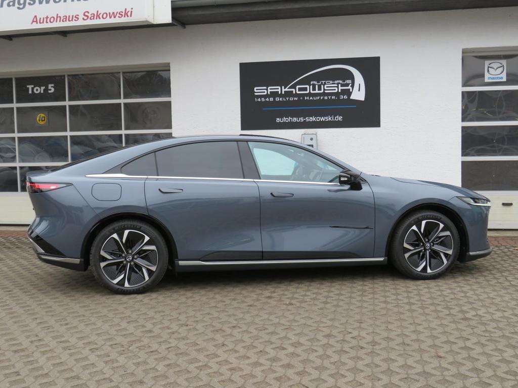 Mazda 6e