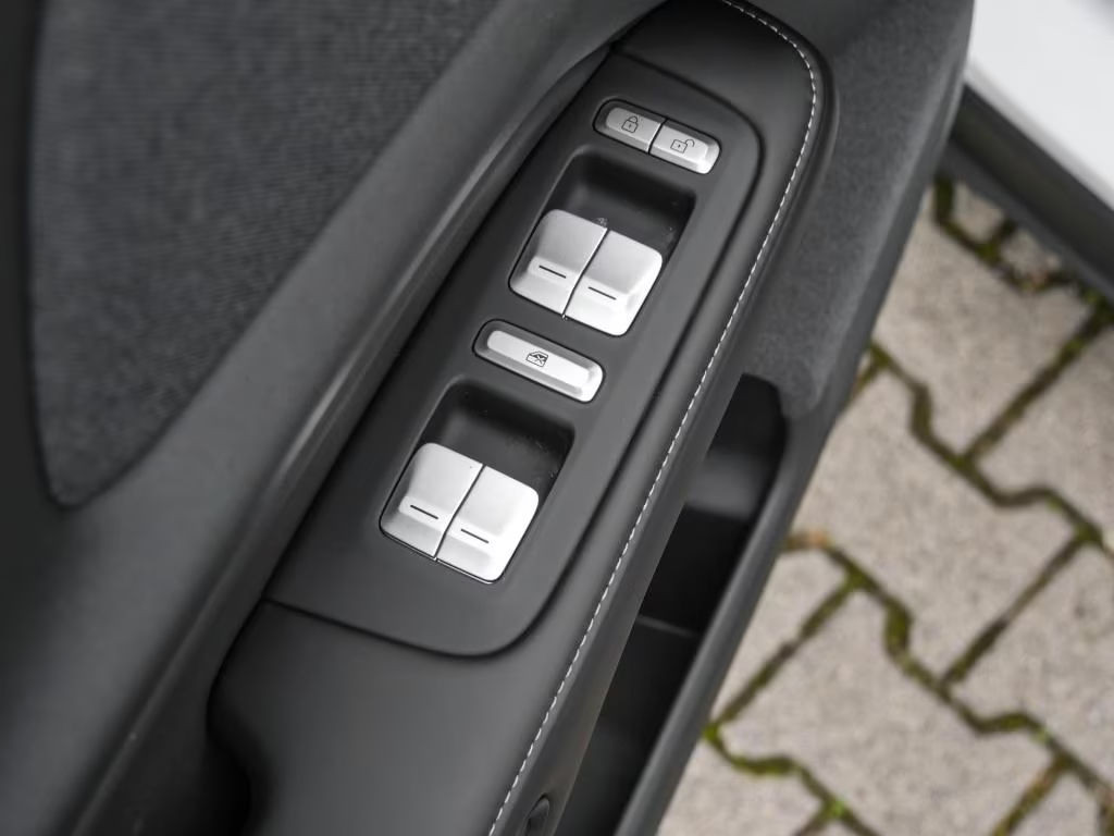 Xpeng G6