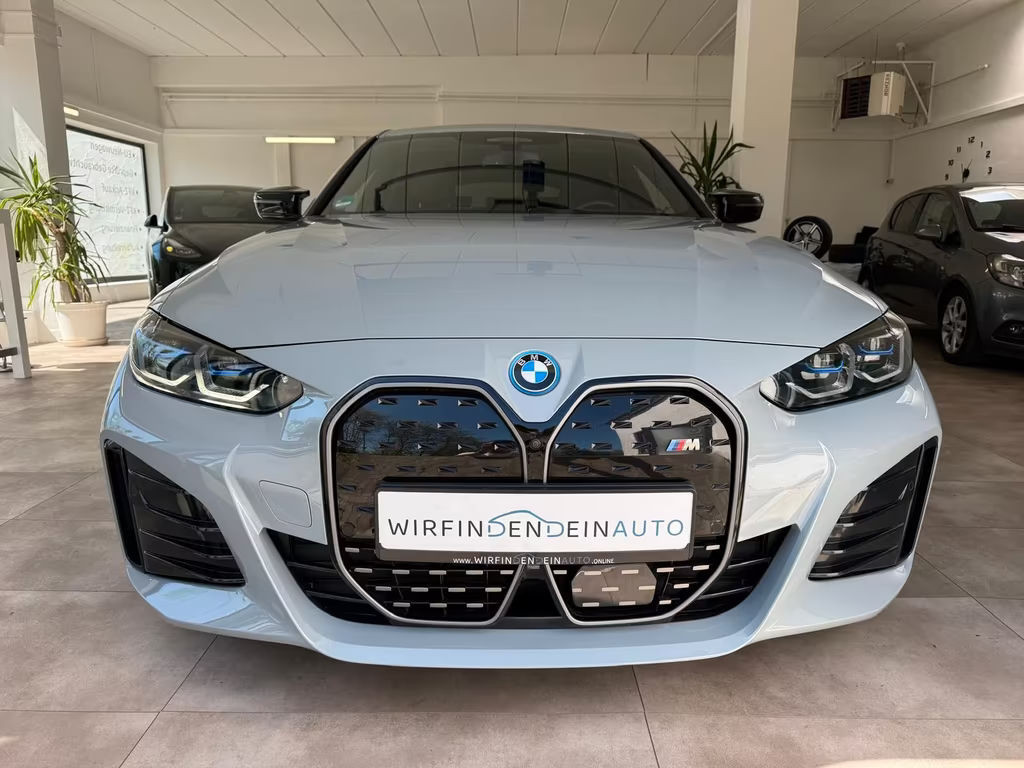 BMW i4
