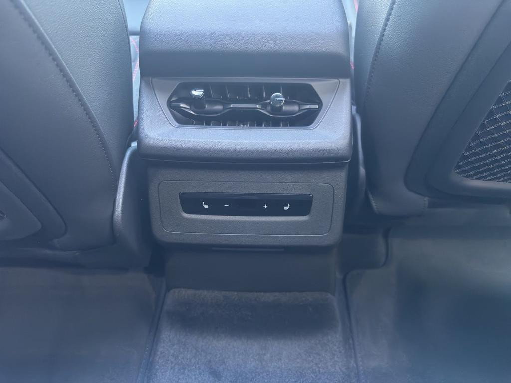 Audi SQ6 e-tron